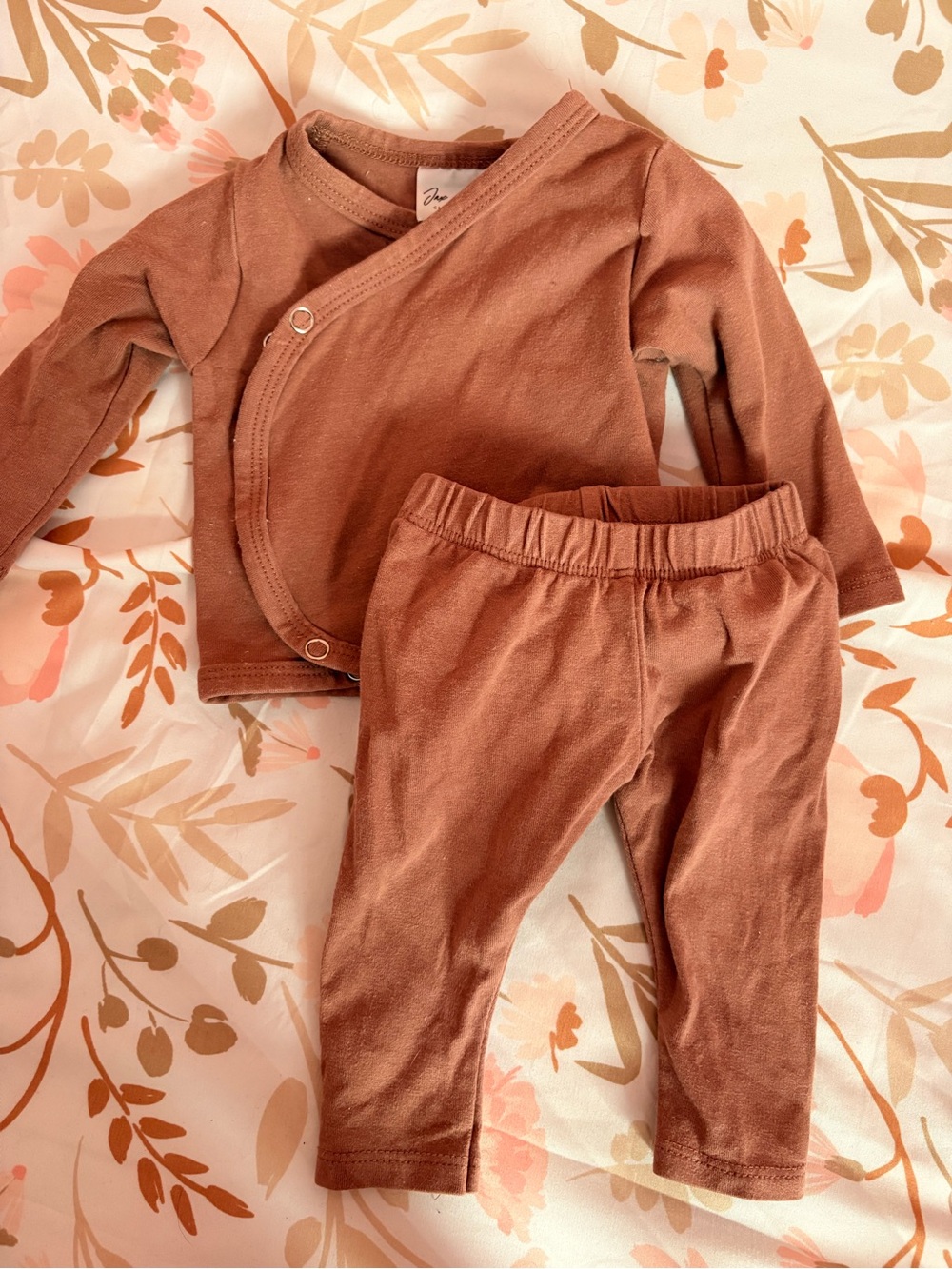 Dusty pink colored Baby Wrap Top & Matching Leggings
